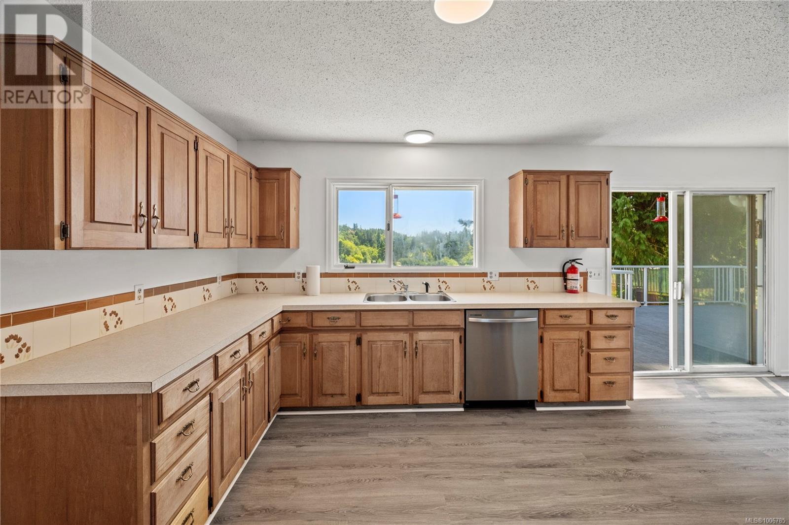 2276 Kemp Lake Rd, Sooke
