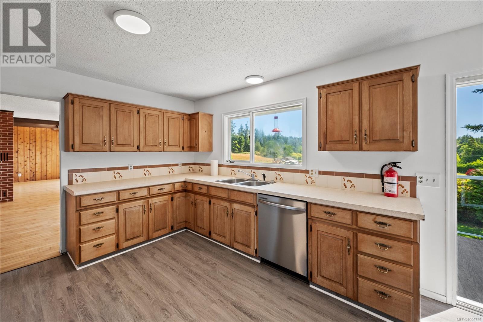 2276 Kemp Lake Rd, Sooke