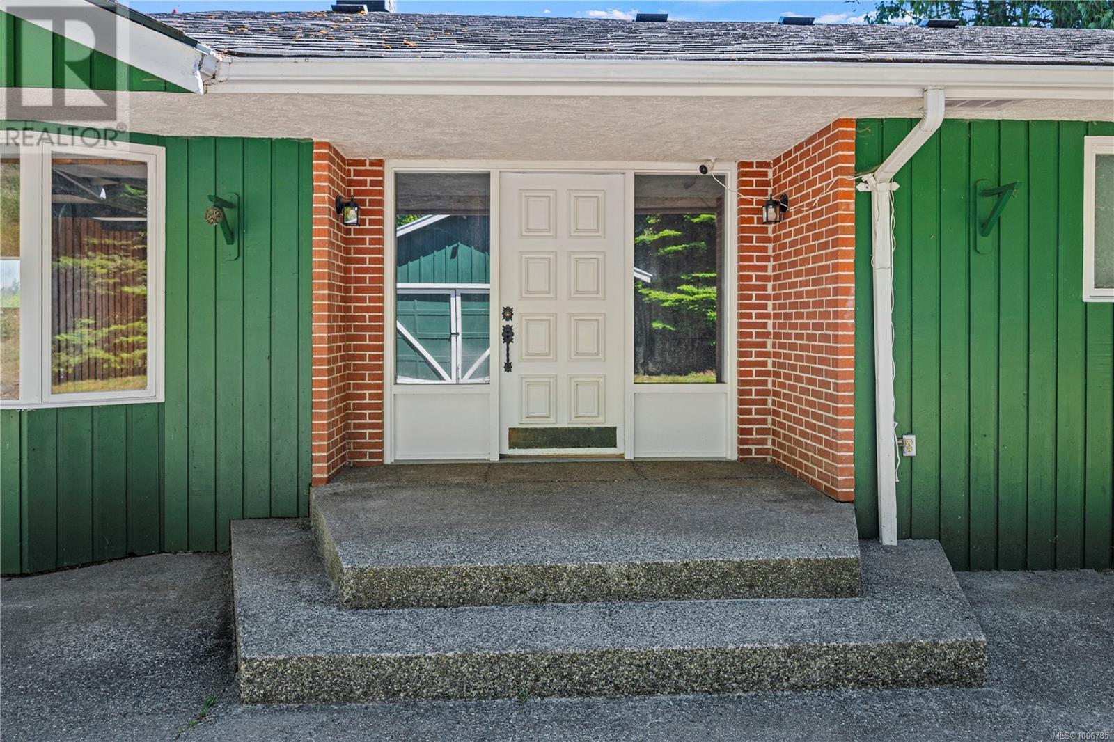 2276 Kemp Lake Rd, Sooke