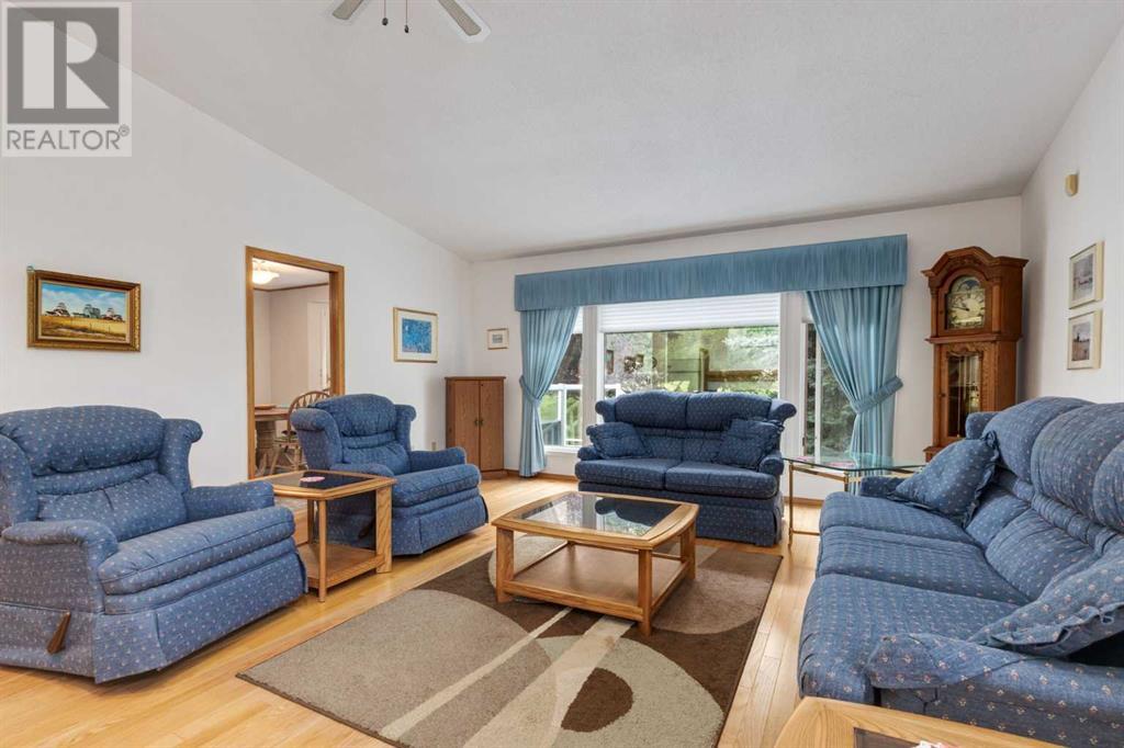 Single Family House for Sale in  Shawnee Road SW Shawnee Slopes Calgary 