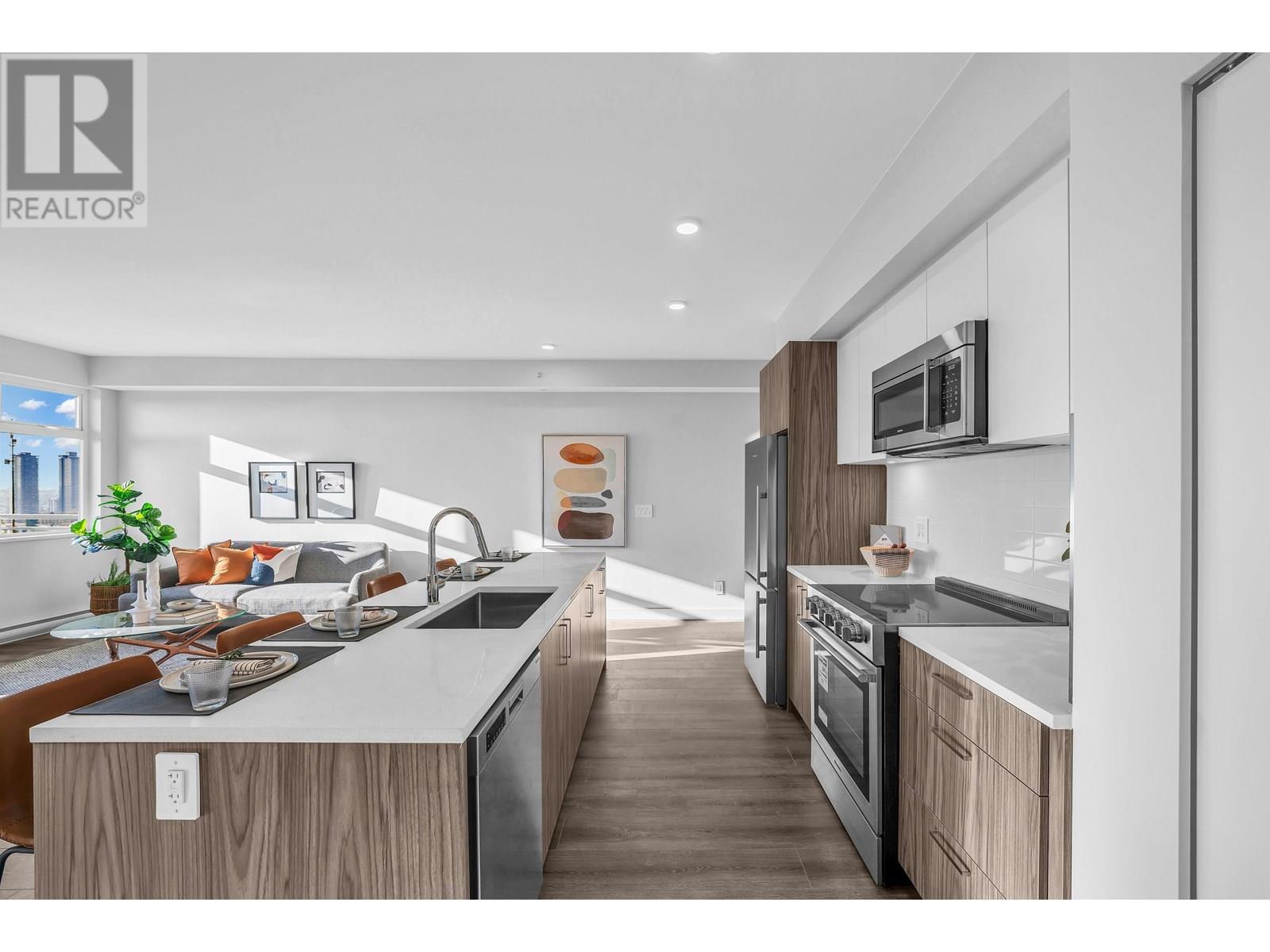Photo 18 of 404 5535 Hastings Street, Burnaby BC