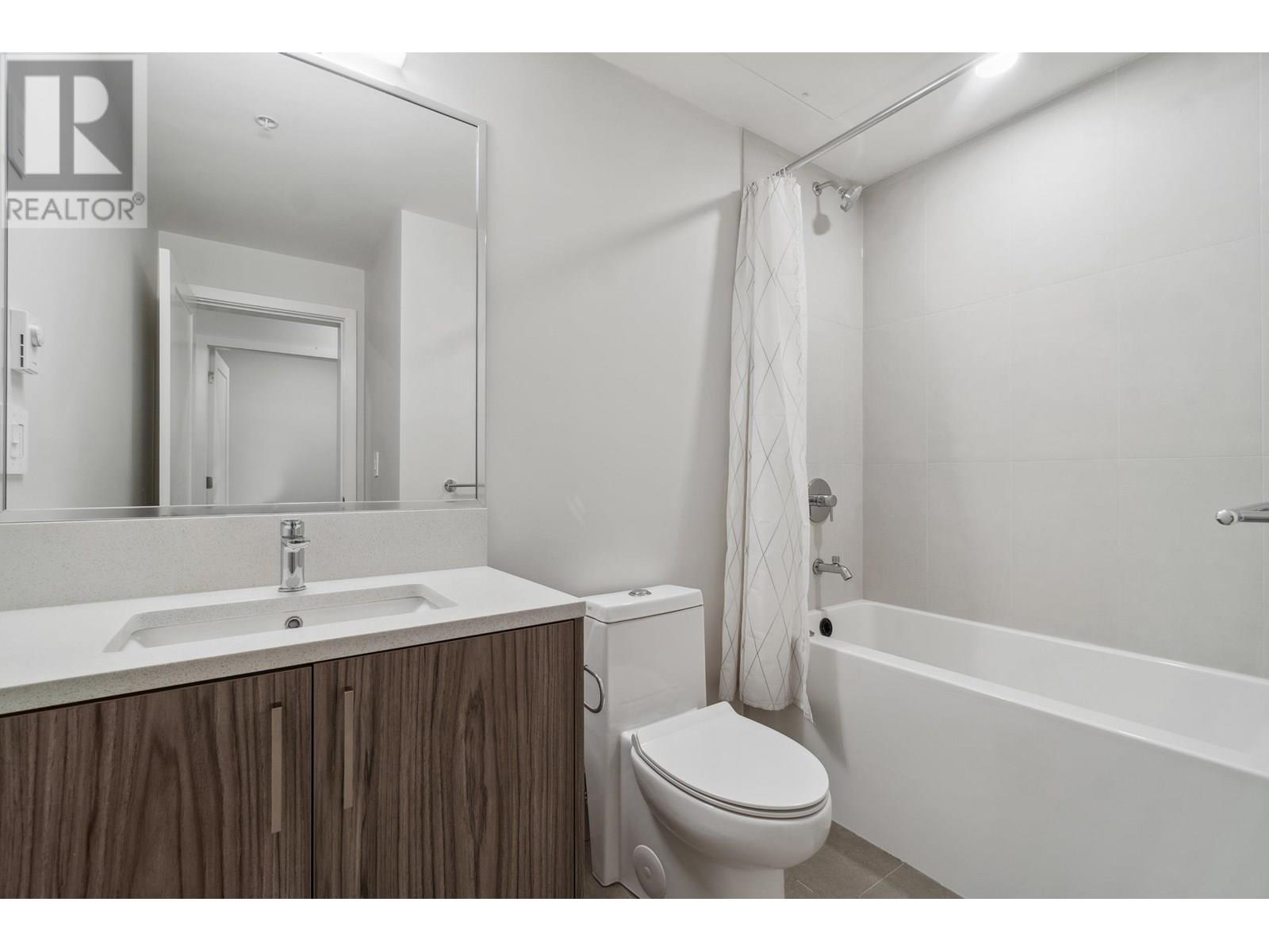 Photo 12 of 408 5535 Hastings Street, Burnaby BC
