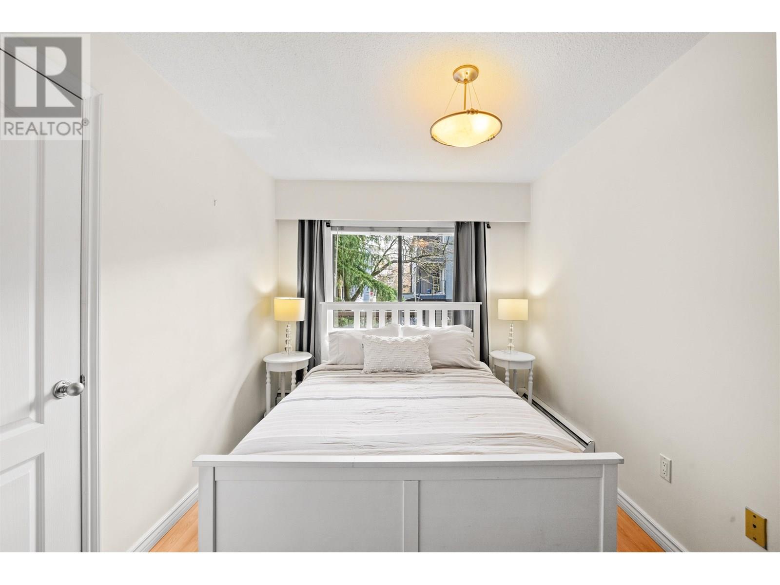 Photo 11 of 208 2330 Maple Street, Vancouver BC