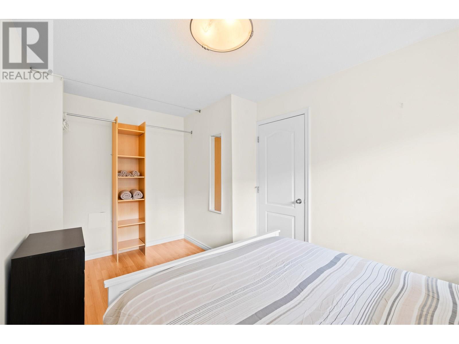 Photo 14 of 208 2330 Maple Street, Vancouver BC