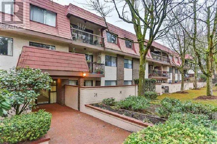 Photo 3 of 206 3925 Kingsway Street, Burnaby BC