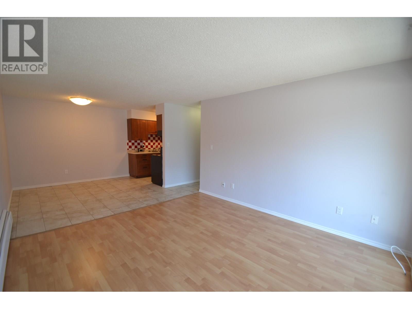 Photo 2 of 206 3925 Kingsway Street, Burnaby BC