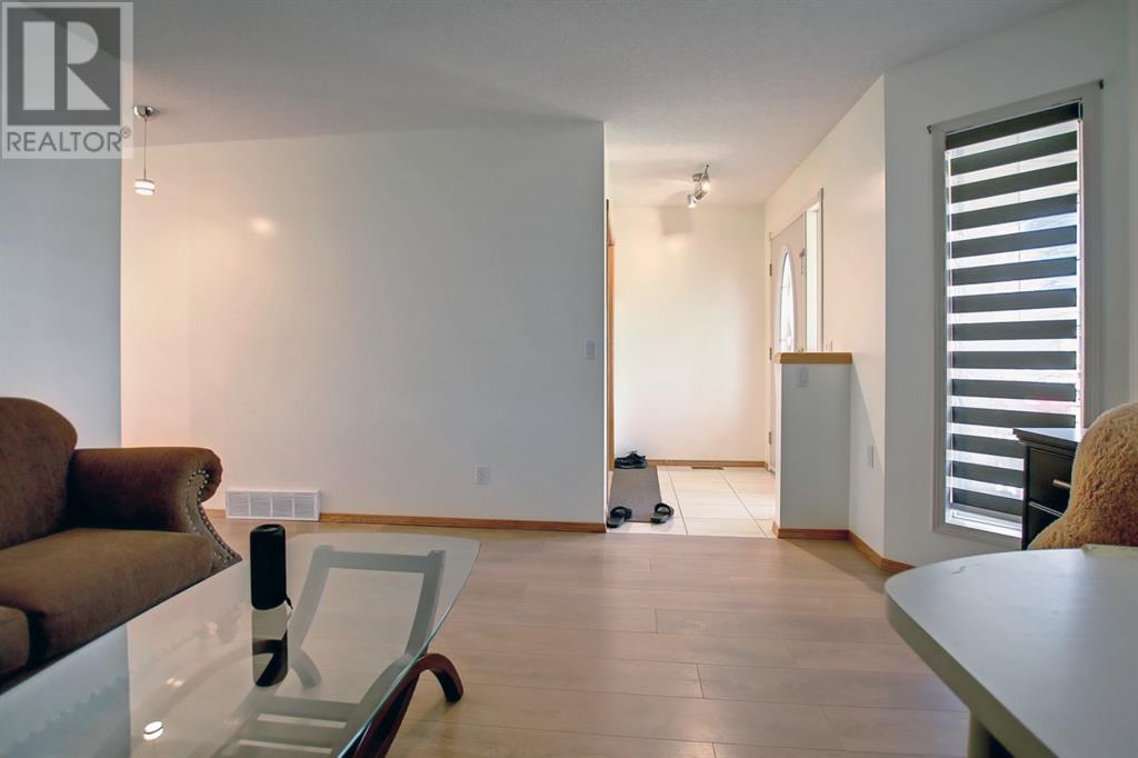 Single Family House for Sale in  Tarington Close NE Taradale Calgary 