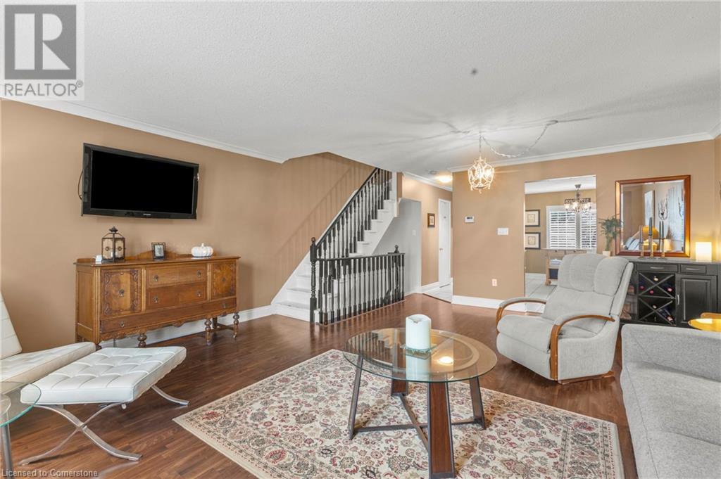 Photo 8 of 4361 Arejay Avenue, Lincoln ON
