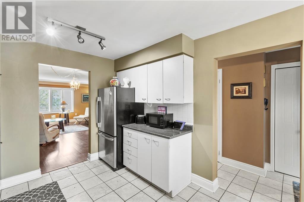 Photo 11 of 4361 Arejay Avenue, Lincoln ON