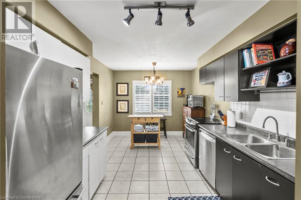 Photo 15 of 4361 Arejay Avenue, Lincoln ON