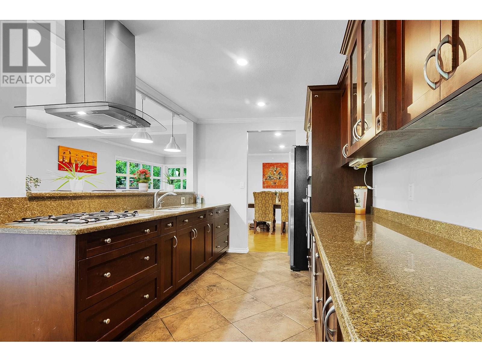 Photo 6 of 4540 Mountain Highway, North Vancouver BC