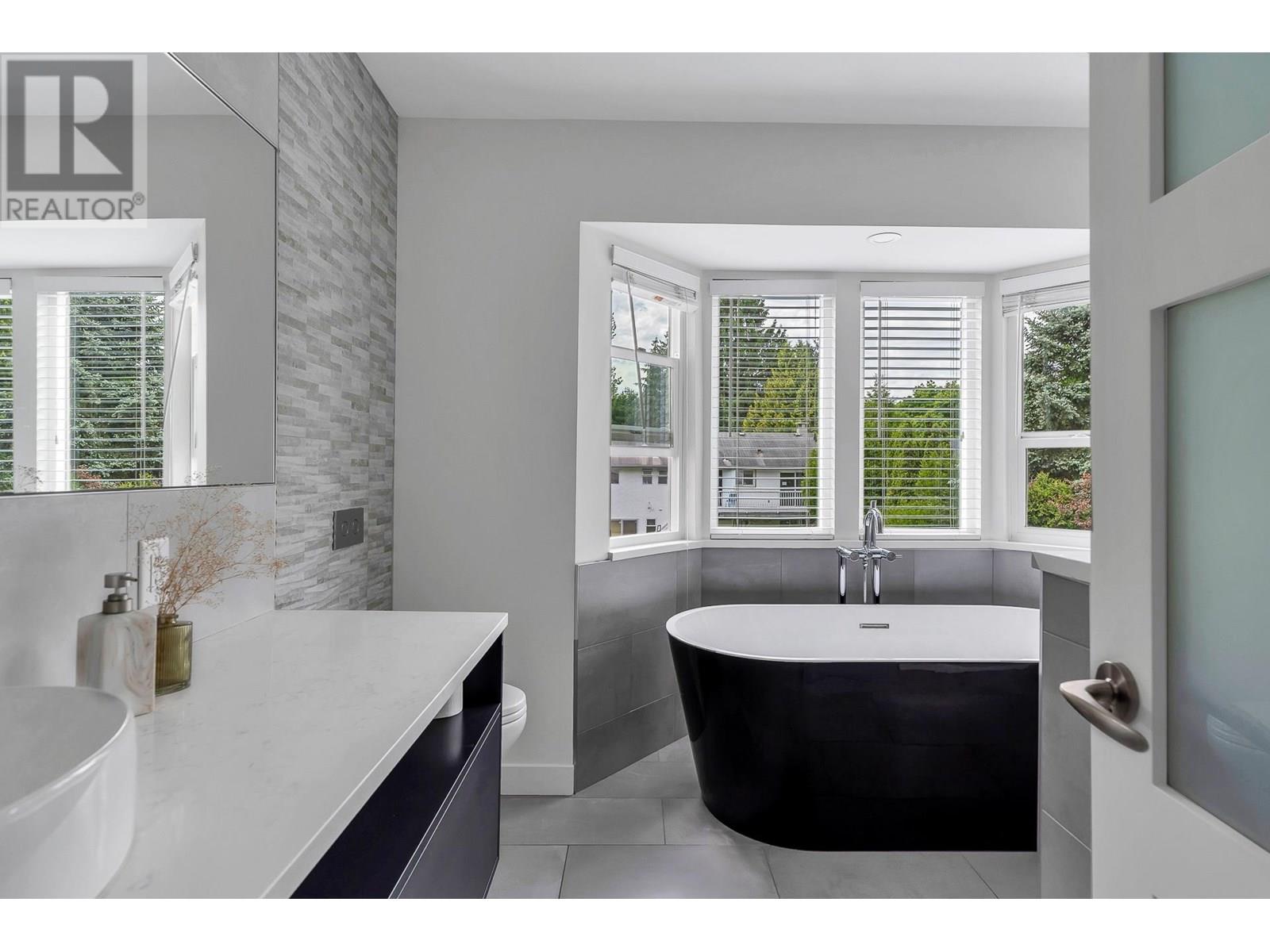 Photo 28 of 2021 Rufus Drive, North Vancouver BC