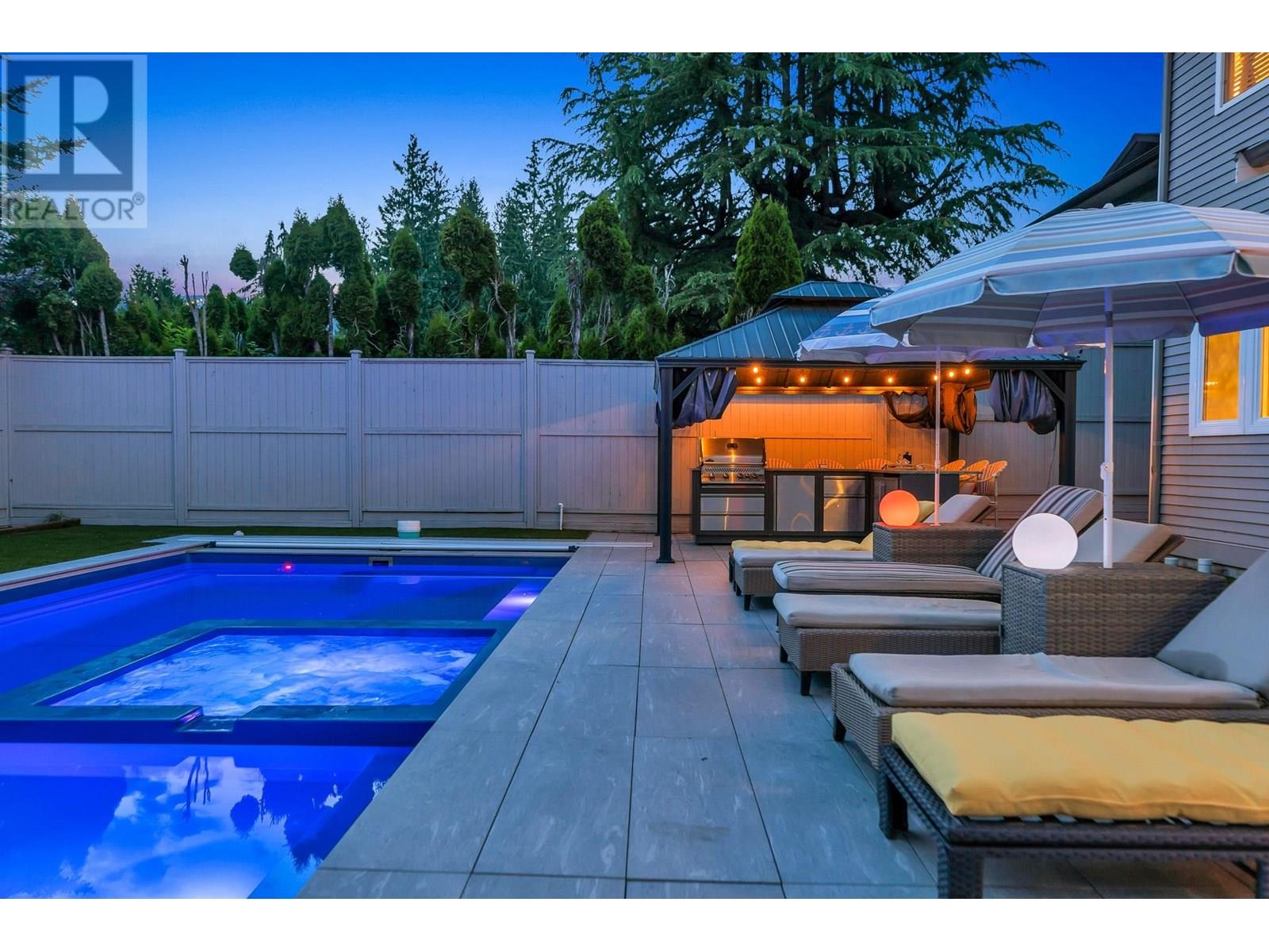 Photo 4 of 2021 Rufus Drive, North Vancouver BC