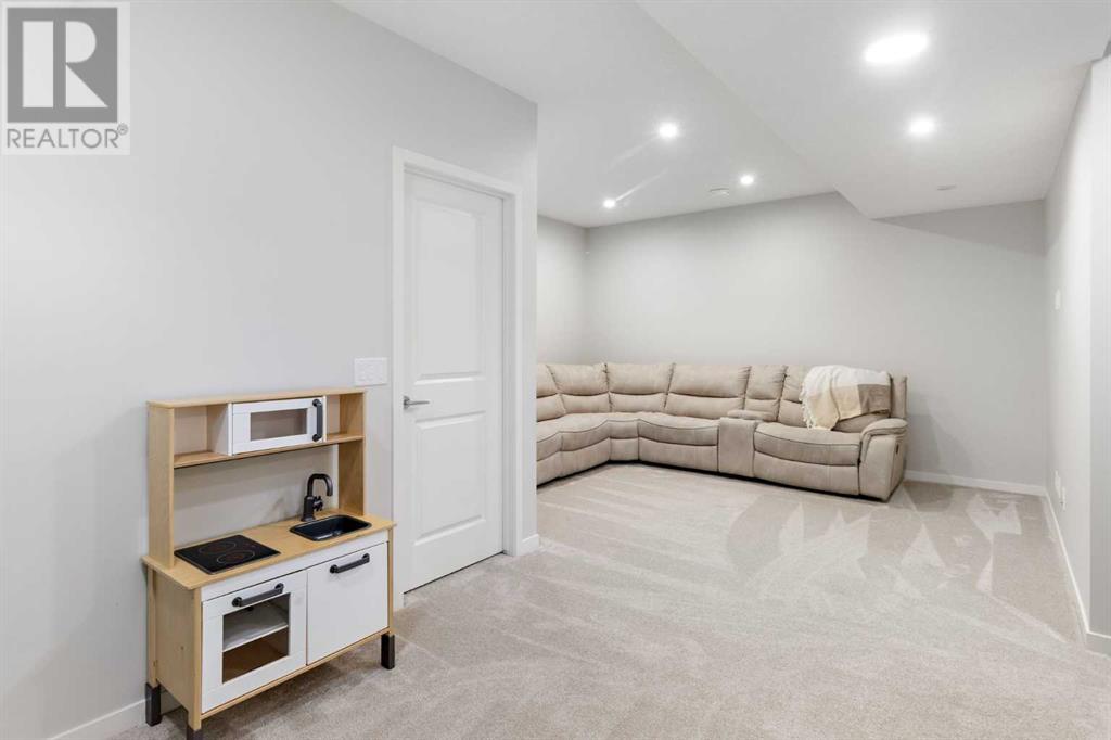 Single Family House for Sale in  Belmont Common SW Belmont Calgary 