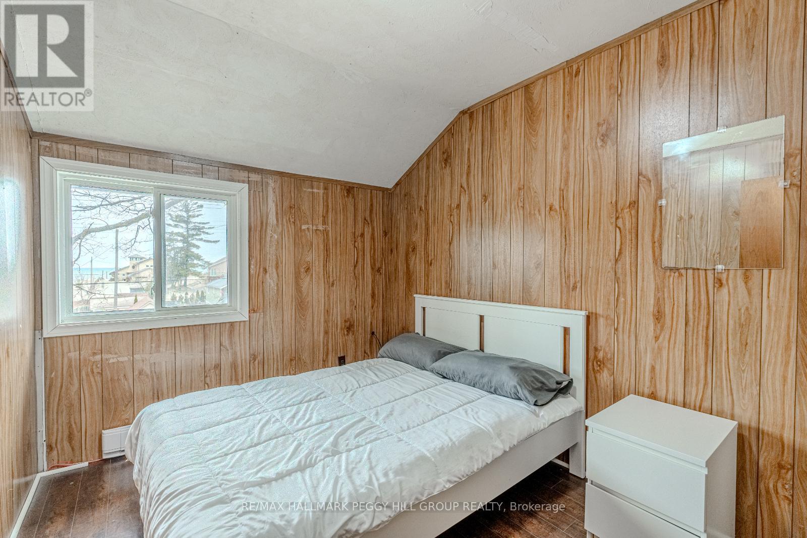 Photo 11 of 711 Mosley Street, Wasaga Beach ON