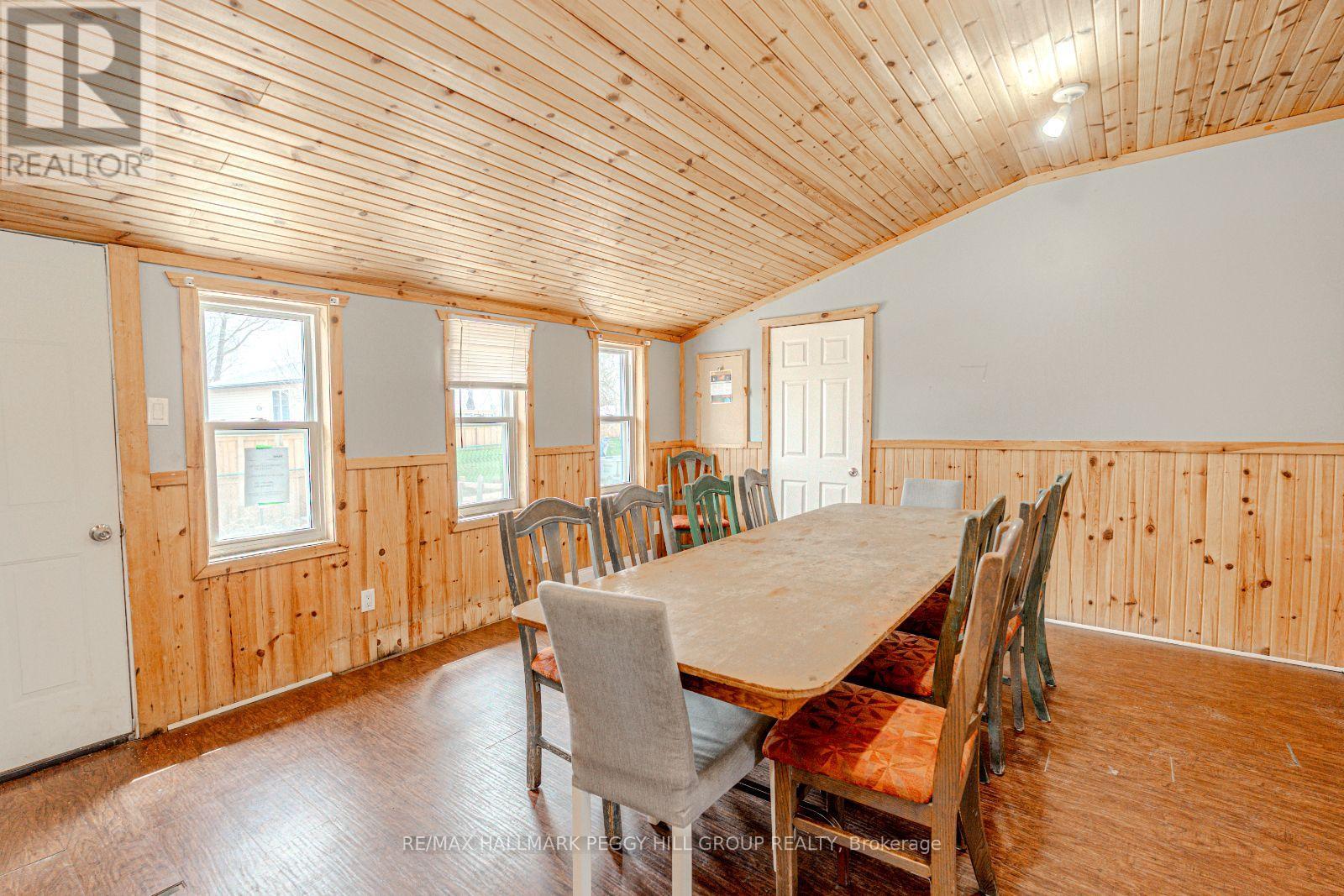 Photo 7 of 711 Mosley Street, Wasaga Beach ON