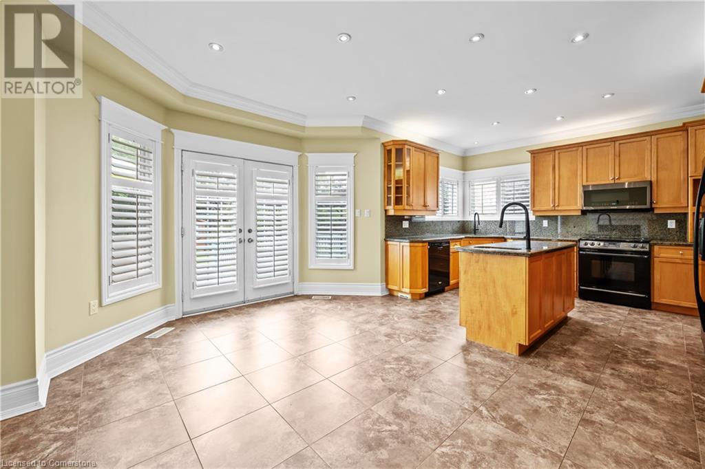 Photo 20 of 2531 Hogan Court, Burlington ON