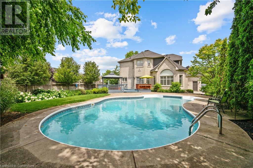 Photo 23 of 2531 Hogan Court, Burlington ON