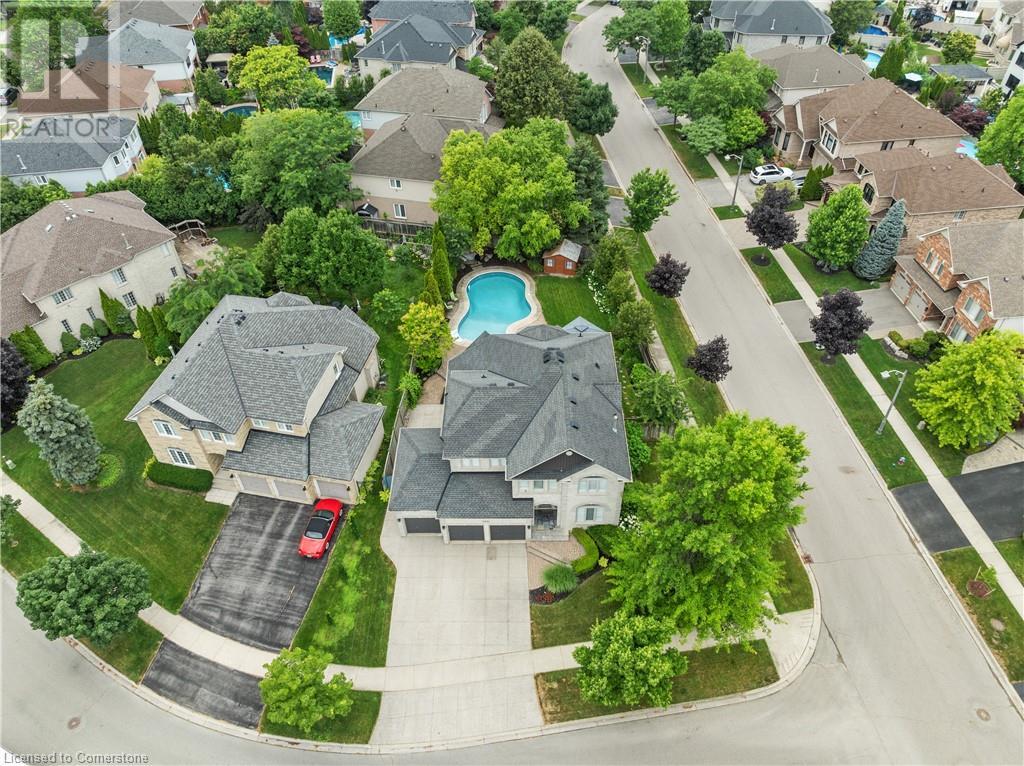 Photo 17 of 2531 Hogan Court, Burlington ON