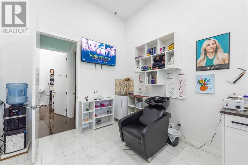 Retail for Sale in   Avenue NE Stoney 3 Calgary 
