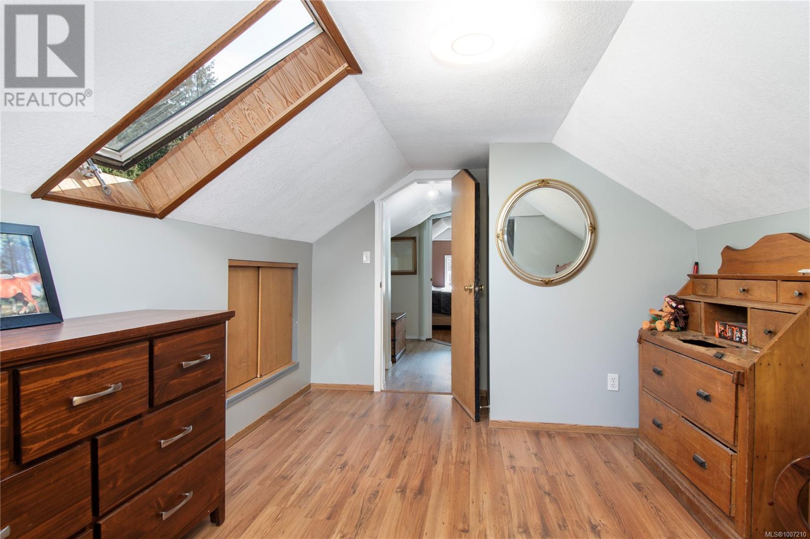Photo 19 of 870 Sayward Rd, Sayward BC