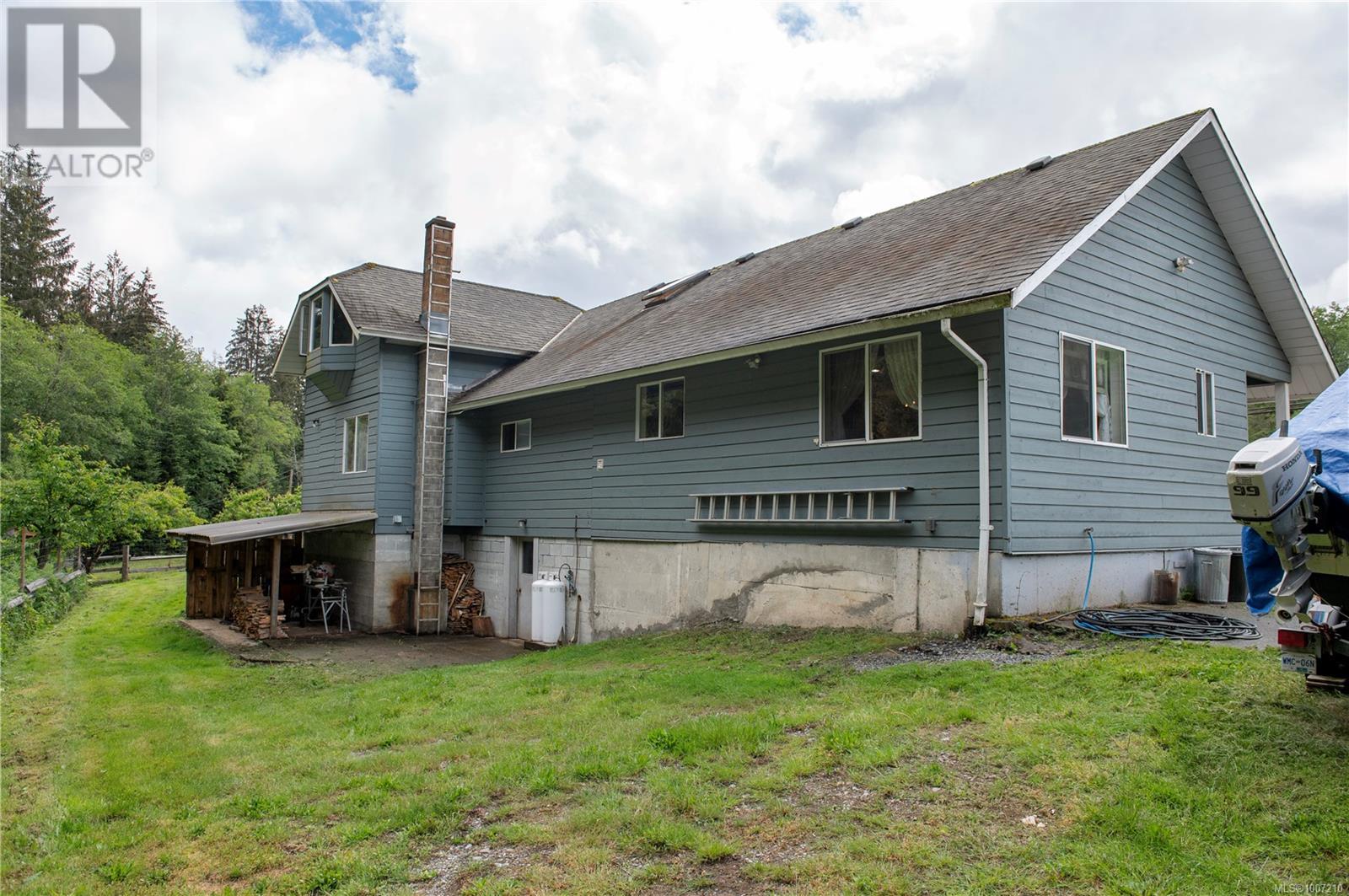 Photo 29 of 870 Sayward Rd, Sayward BC