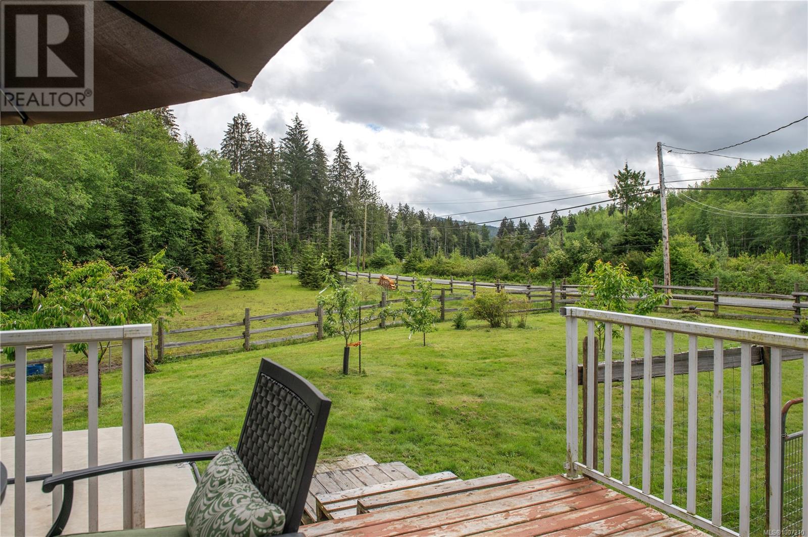 Photo 31 of 870 Sayward Rd, Sayward BC