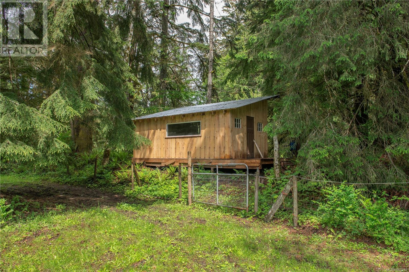 Photo 49 of 870 Sayward Rd, Sayward BC