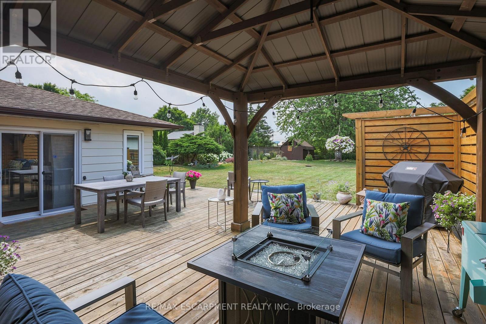 Photo 15 of 11 Hunter Road, Grimsby ON