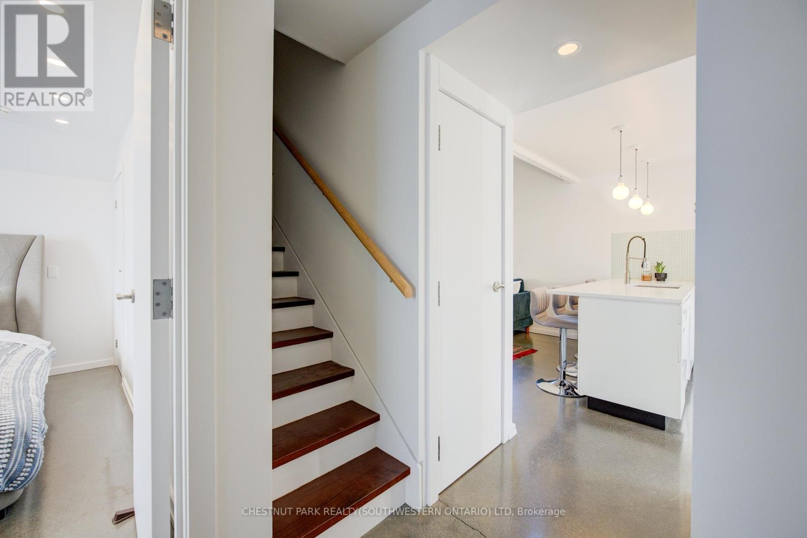 Photo 47 of 23 Richmond Avenue, Kitchener ON