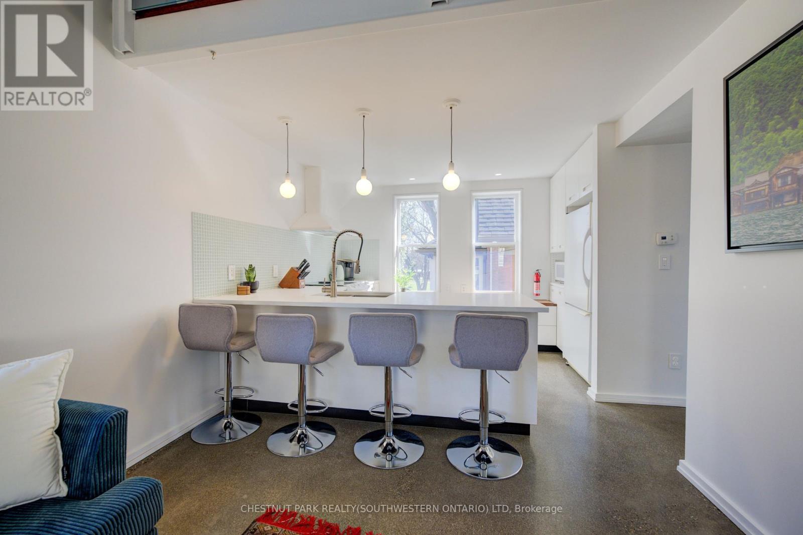 Photo 11 of 23 Richmond Avenue, Kitchener ON