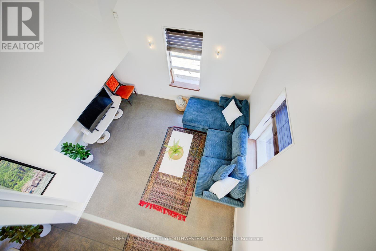 Photo 5 of 23 Richmond Avenue, Kitchener ON