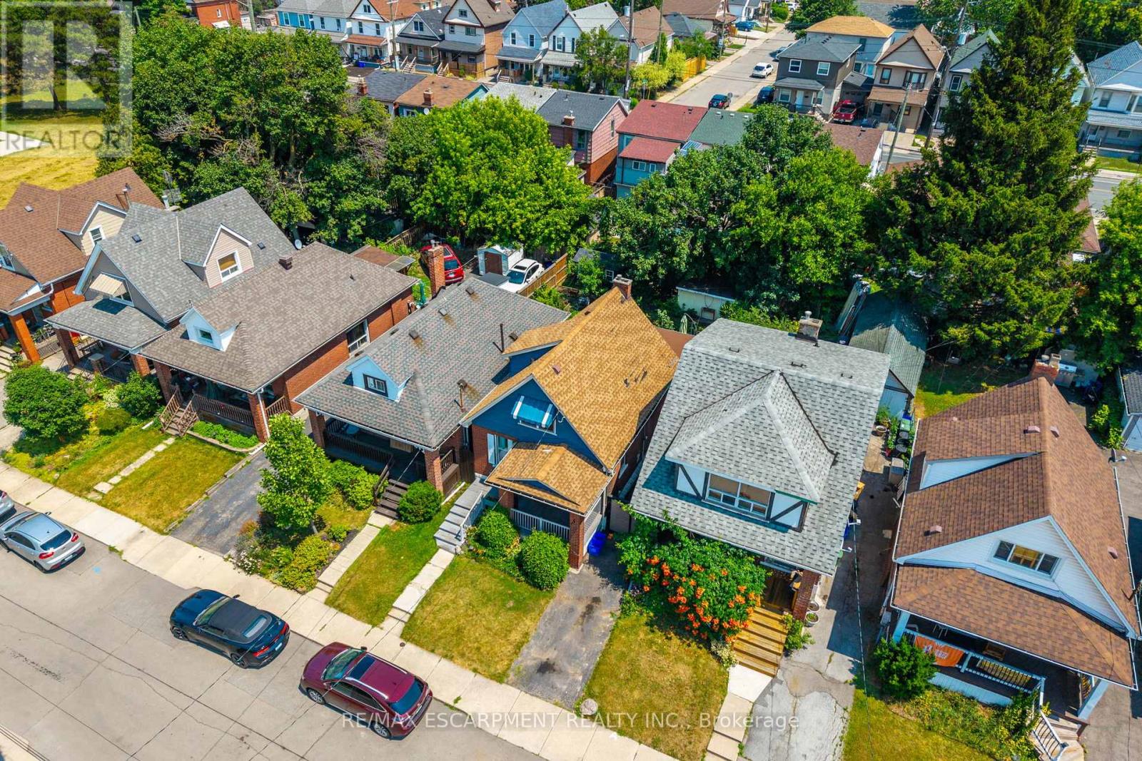 Photo 30 of 52 Connaught Avenue N, Hamilton ON