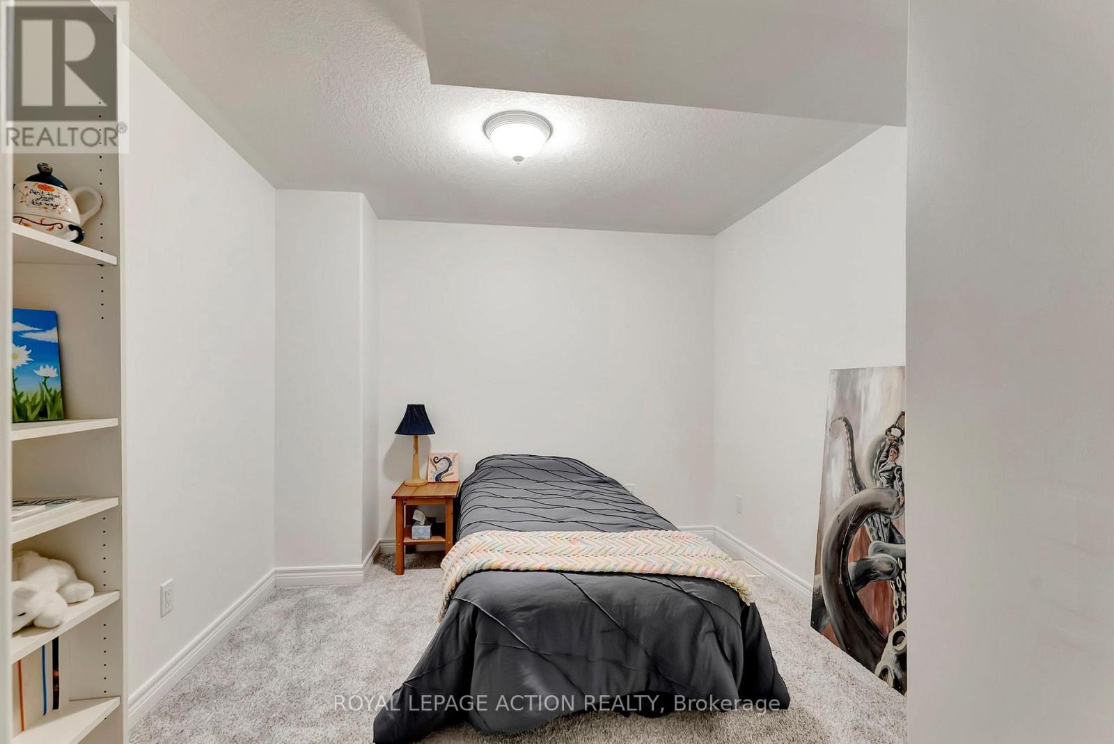 #212 111 GREY STREET - 16