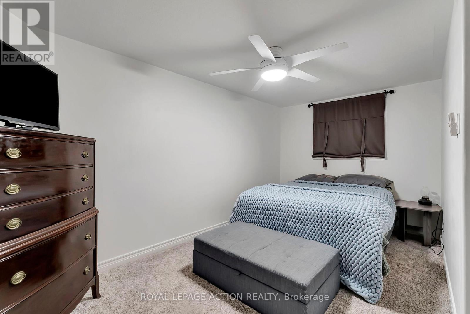 #212 111 GREY STREET - 17