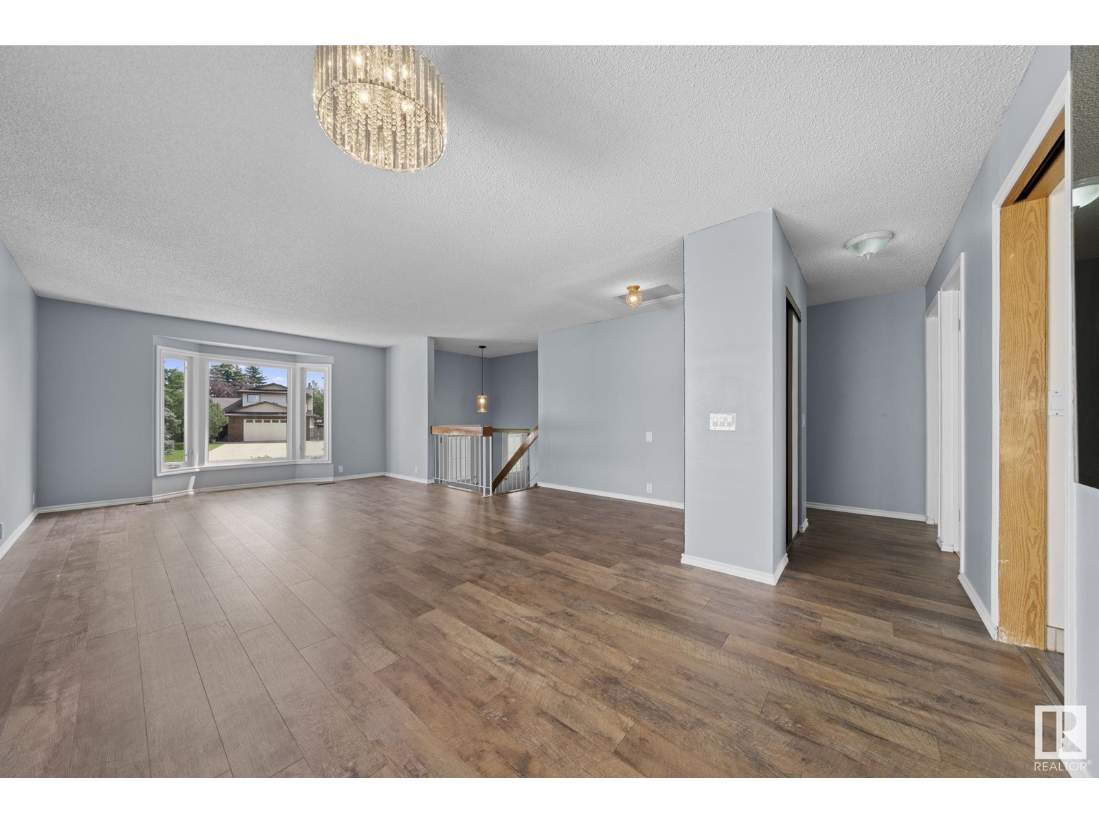 Photo 44 of 10458 14 Av Nw Nw, Edmonton AB
