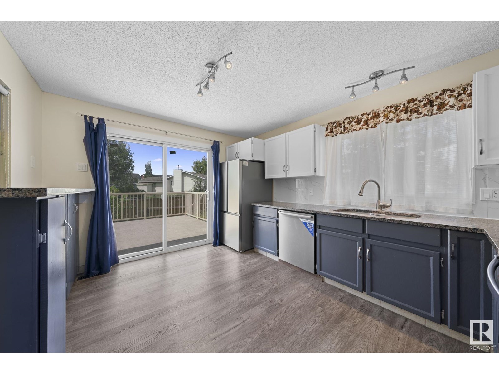 Photo 17 of 10458 14 Av Nw Nw, Edmonton AB