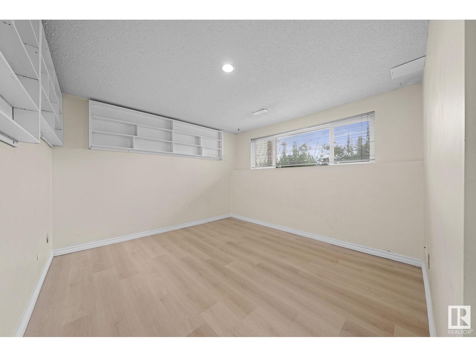 Photo 35 of 10458 14 Av Nw Nw, Edmonton AB