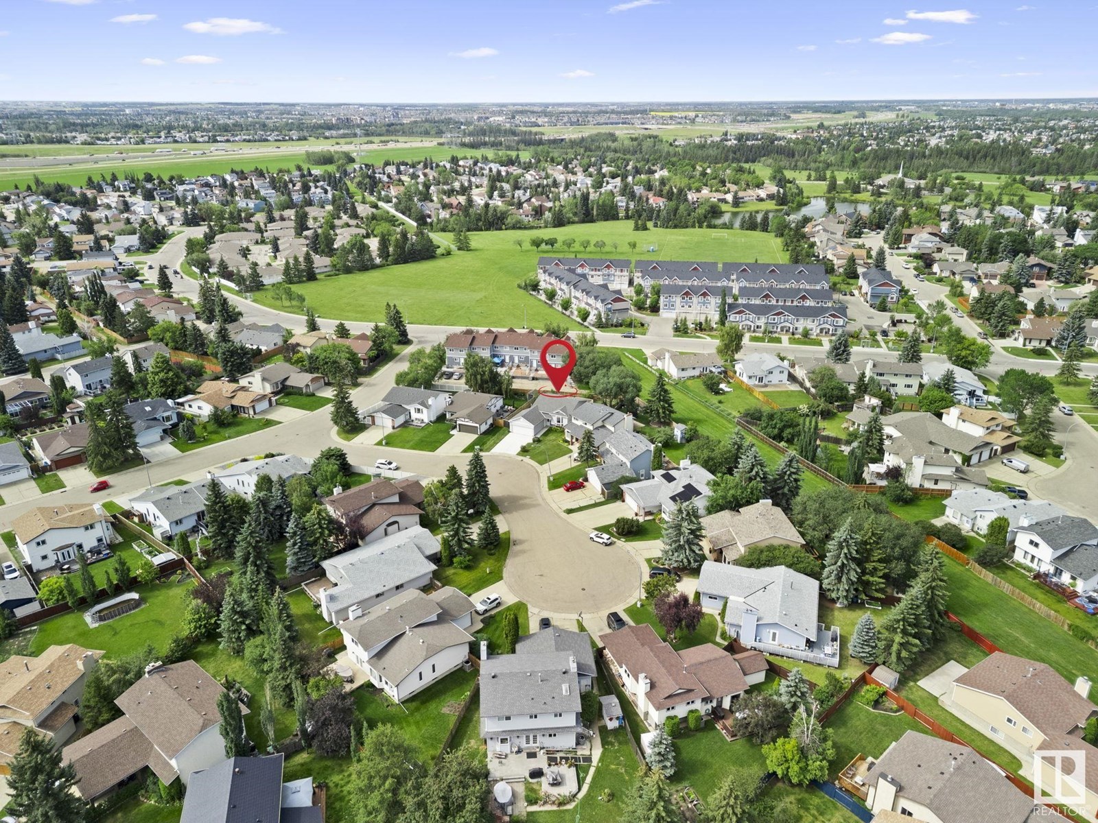 Photo 20 of 10458 14 Av Nw Nw, Edmonton AB