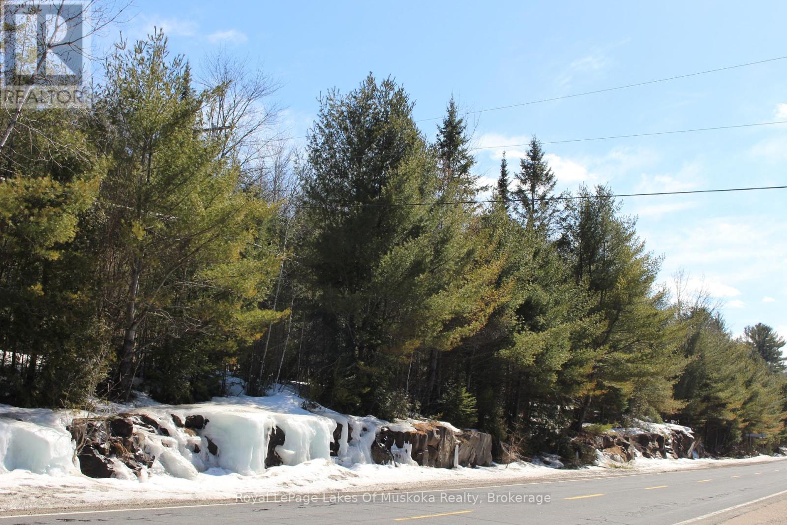 Photo 2 of 2750 Muskoka 117 Road, Lake Of Bays ON