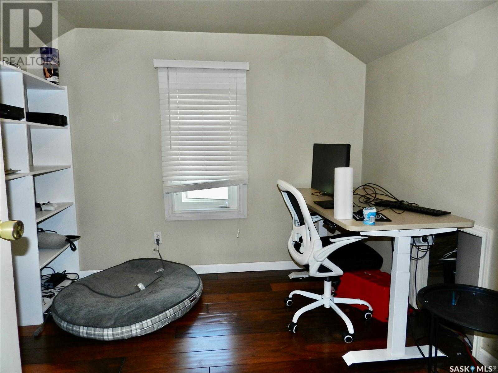 Photo 9 of 1121 6th Avenue Nw, Moose Jaw SK
