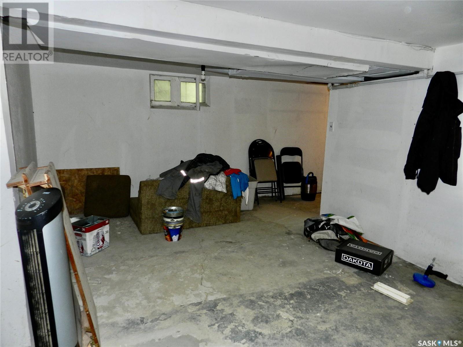 Photo 15 of 1121 6th Avenue Nw, Moose Jaw SK