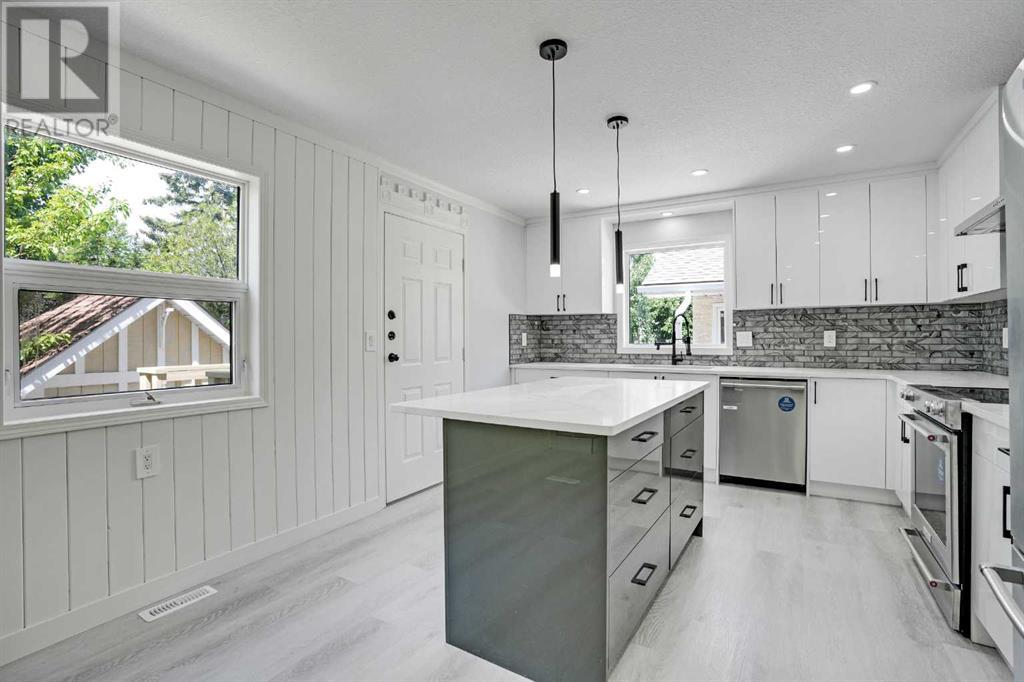 Single Family House Bi-level for Sale in  Scanlon Place NW Scenic Acres Calgary 