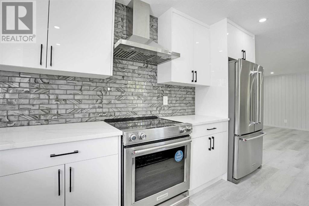 Single Family House Bi-level for Sale in  Scanlon Place NW Scenic Acres Calgary 