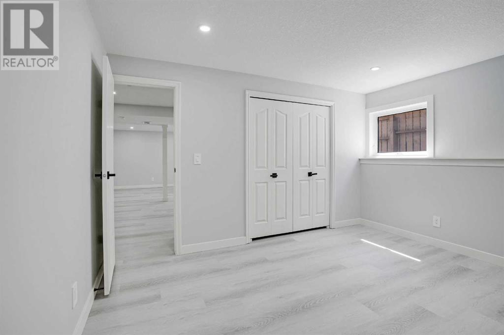Single Family House Bi-level for Sale in  Scanlon Place NW Scenic Acres Calgary 