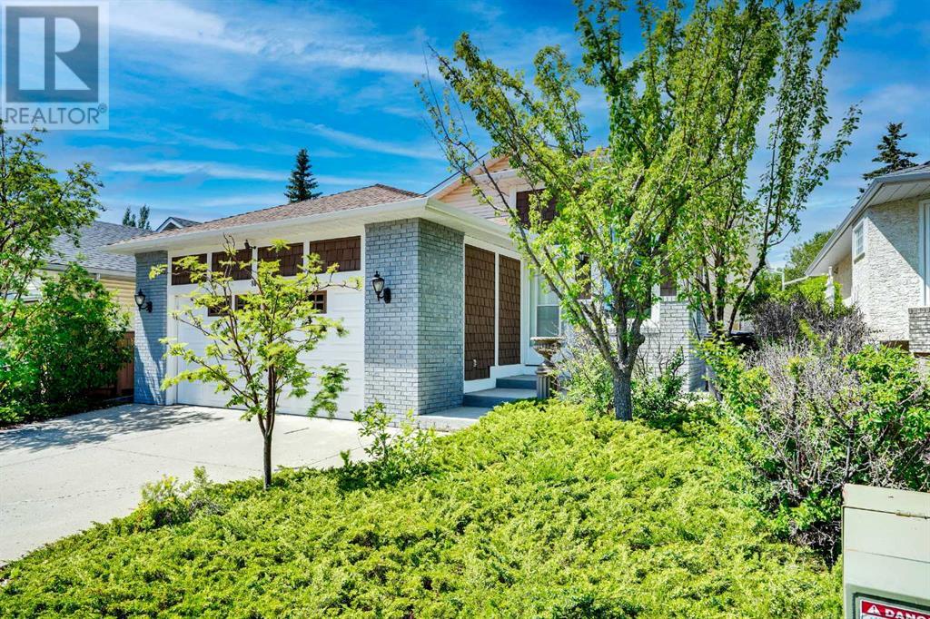 Single Family House Bi-level for Sale in  Scanlon Place NW Scenic Acres Calgary 