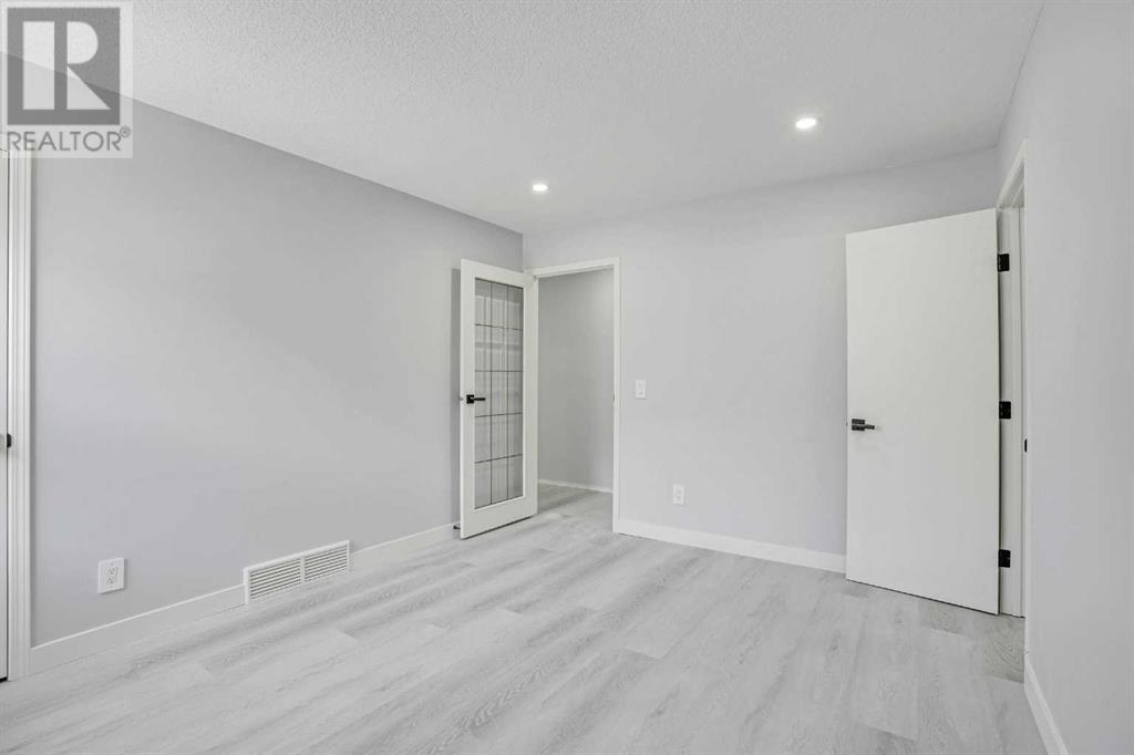 Single Family House Bi-level for Sale in  Scanlon Place NW Scenic Acres Calgary 