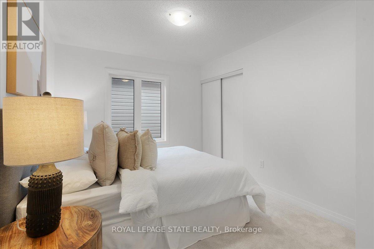 Photo 36 of 628 Windwood Drive, Hamilton ON