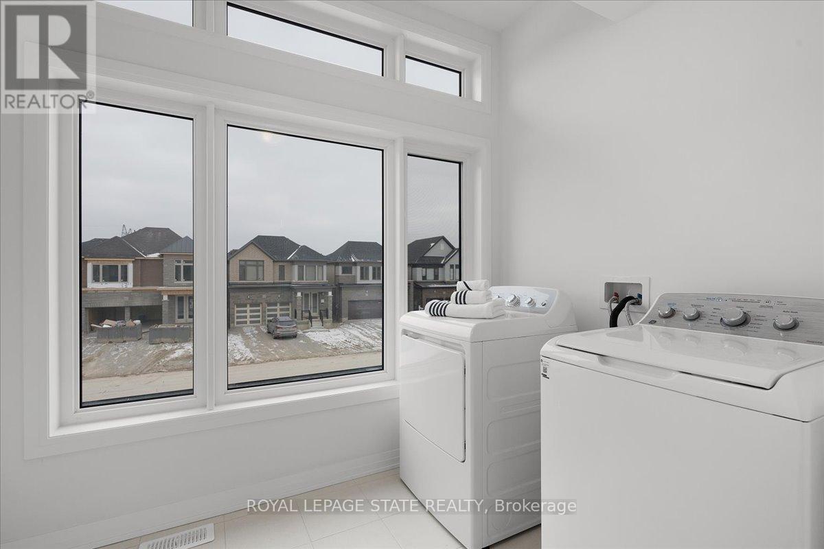 Photo 22 of 628 Windwood Drive, Hamilton ON