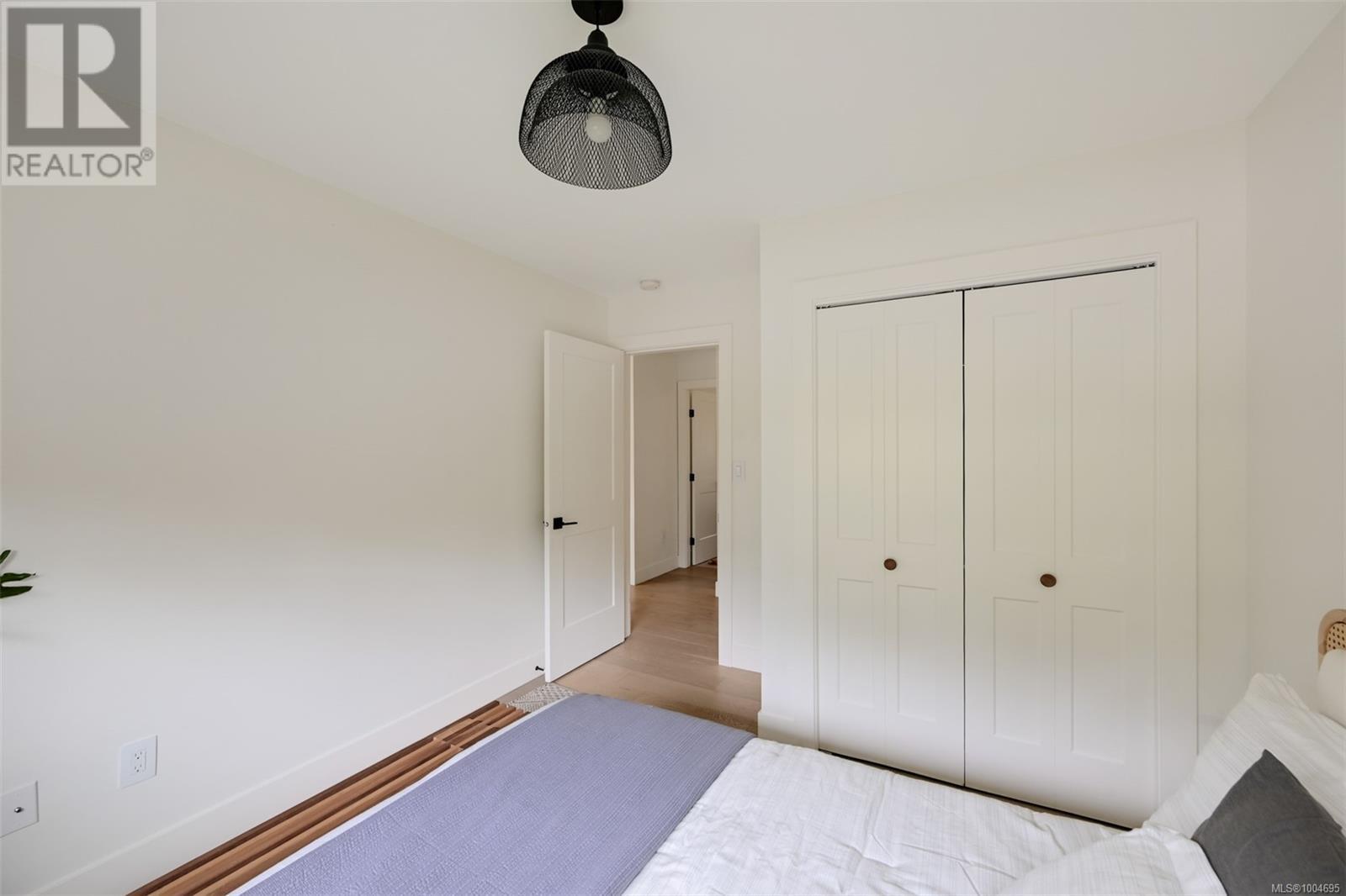 Photo 38 of 2091 Stonehewer Pl, Oak Bay BC